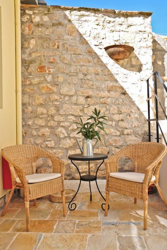Platanos In The Castle Hotel Ioannina Luaran gambar